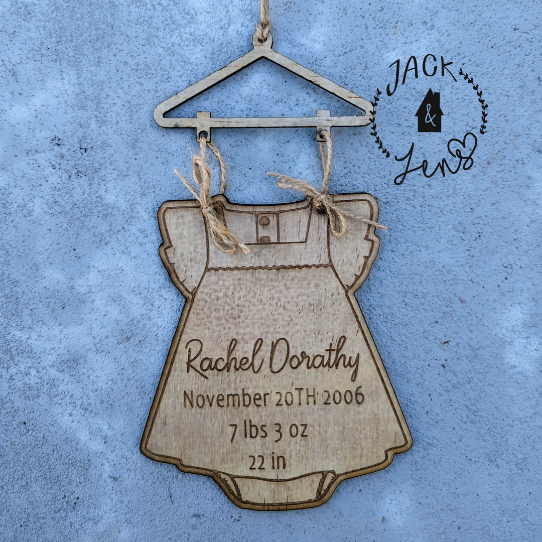 Birth Announcement + Baby Bodysuit | Keepsake Gift Tag