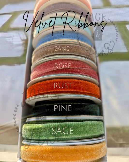 Cursive Offset Name | Holiday Gift Tag