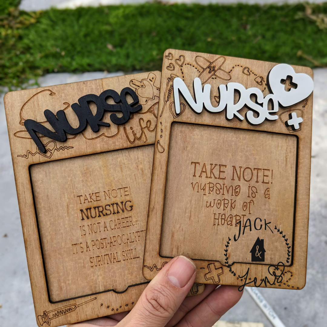 NURSE OF HEARTS Sticky Notepad Holder